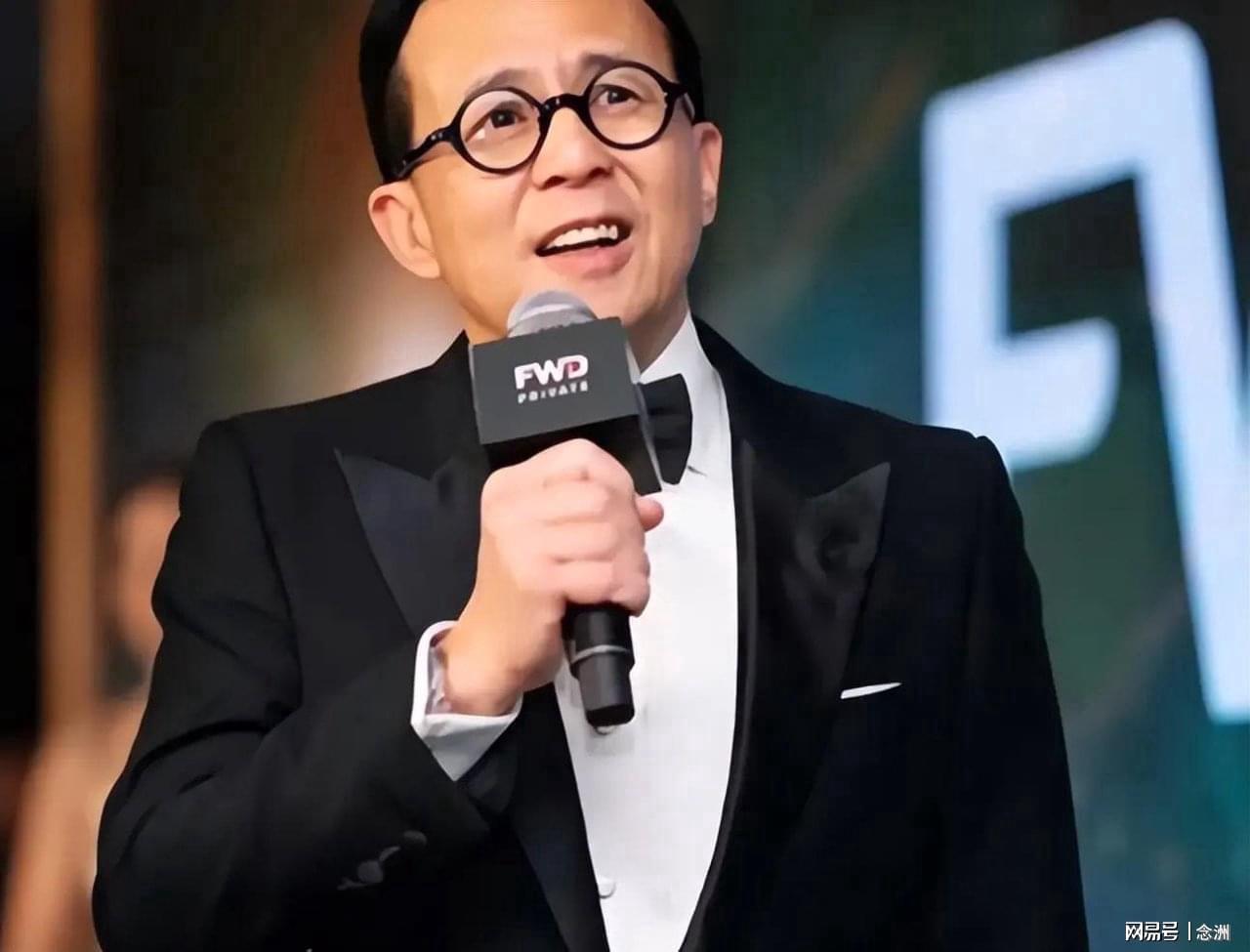 华体会体育-身家480亿!59岁李嘉诚次子1.7亿买世界杯转播权 球迷付费观看